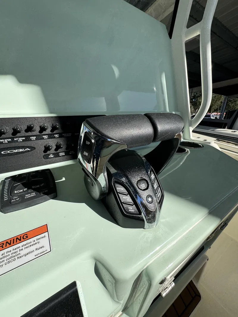 Slide: The Image of Cobia 265 Open Center Console 2025 - 21
