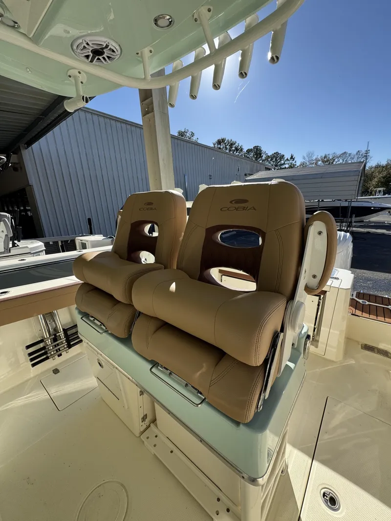 Slide: The Image of Cobia 265 Open Center Console 2025 - 22