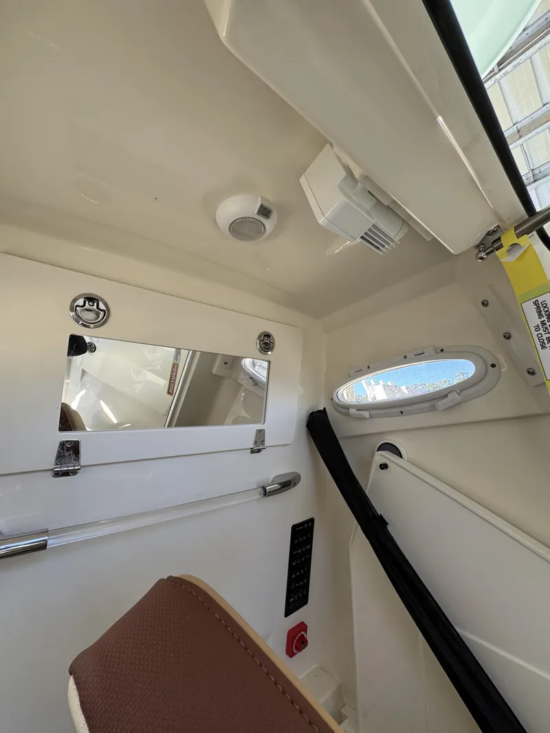 Slide: The Image of Cobia 265 Open Center Console 2025 - 29