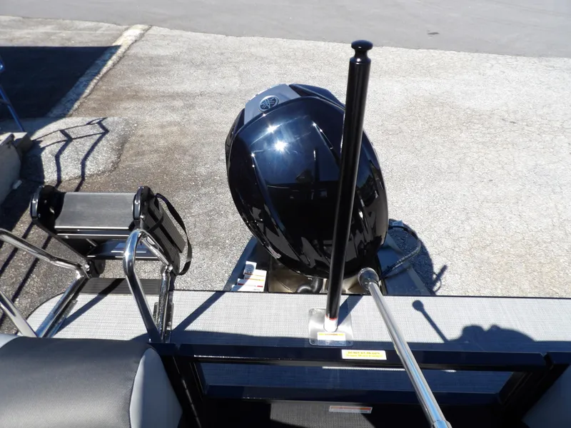 Slide: The Image of Veranda VR22RC 2025 - 12