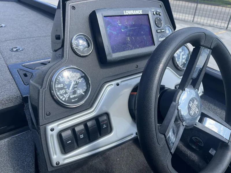 Slide: The Image of Ranger RT198P 2017 - 6