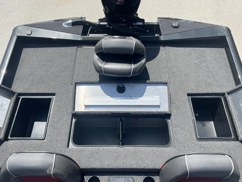 Slide: The Image of Ranger RT198P 2017 - 9