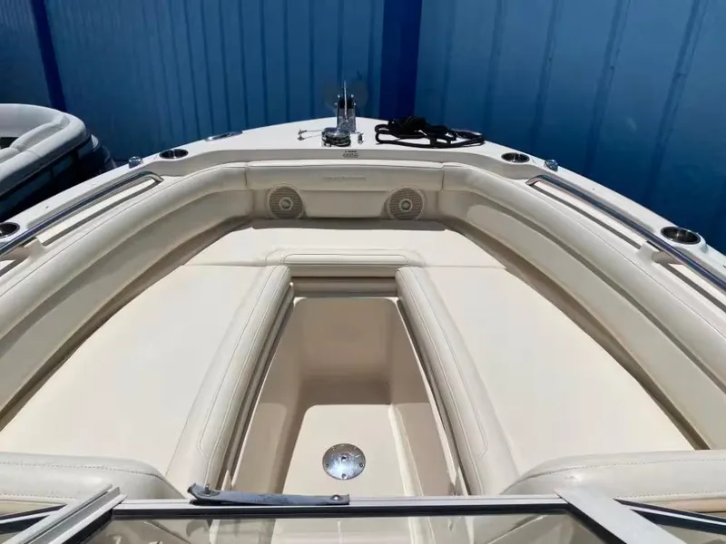 Slide: The Image of Grady-White Freedom 235 2018 - 10