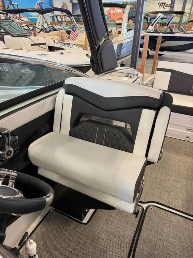 Slide: The Image of Monterey 278SS Super Sport 2023 - 13