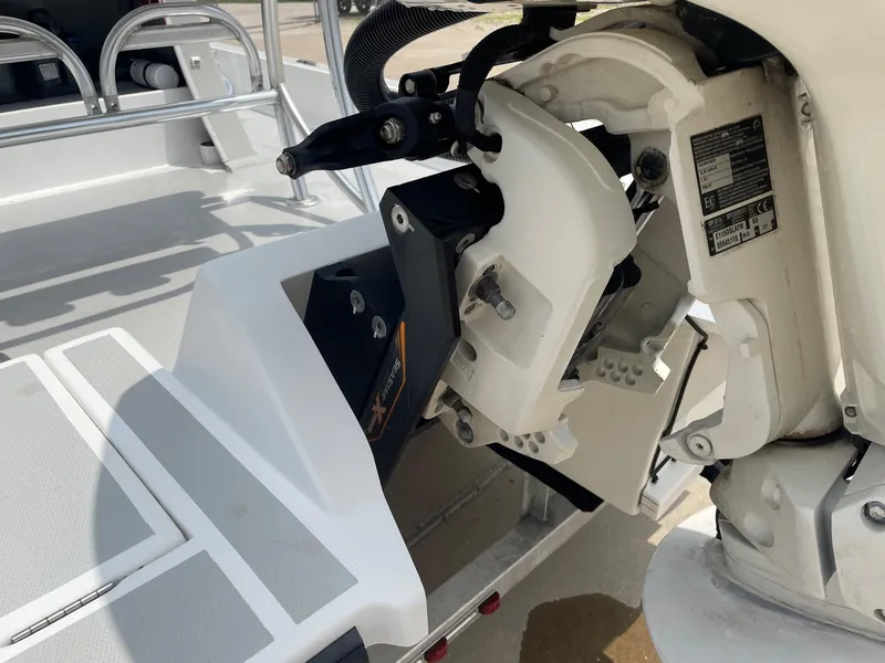 Slide: The Image of 2020 Shallow Sport 18 Sport boat engine mount detail, showcasing modern design and engineering. - 12
