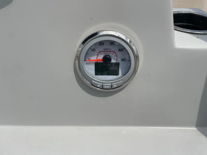 Slide: The Image of Speedometer on 2020 Shallow Sport 18 Sport boat dashboard, displaying speed in MPH. - 25