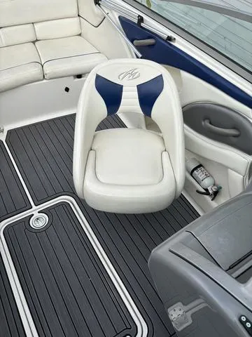 Slide: The Image of Monterey SPORTBOATS 194 FS 2005 - 16