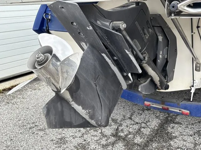 Slide: The Image of Monterey SPORTBOATS 194 FS 2005 - 17