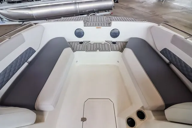 Slide: The Image of Starcraft SVX 171 OB 2025 - 12