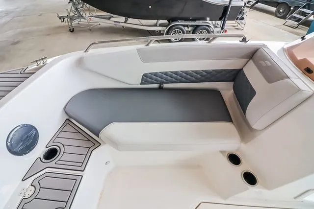 Slide: The Image of Starcraft SVX 171 OB 2025 - 13