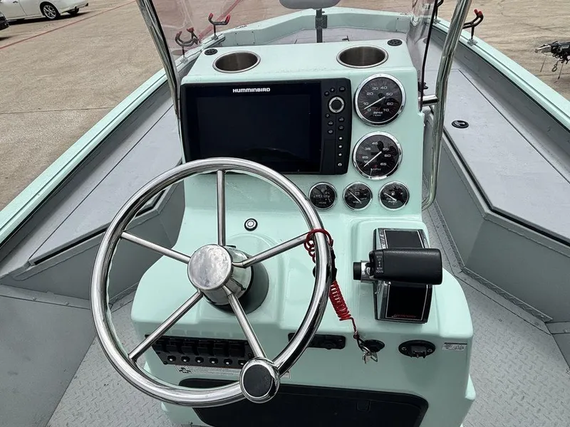 Slide: The Image of SeaArk BXT 220 2023 - 4