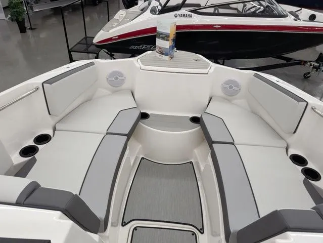 Slide: The Image of Yamaha SX220 2025 - 13