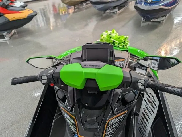 Slide: The Image of Kawasaki Waverunner Ultra 2024 - 4