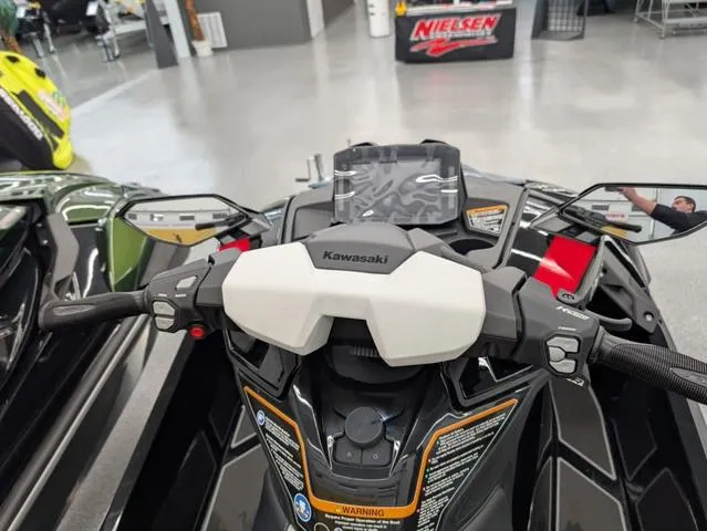 Slide: The Image of Kawasaki ULTRA 160LX-S 2025 - 5