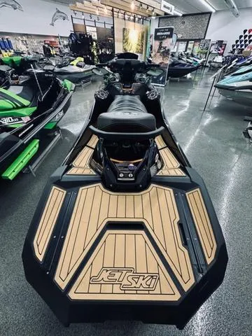 Slide: The Image of Kawasaki Ultra® 310LX 2025 - 5