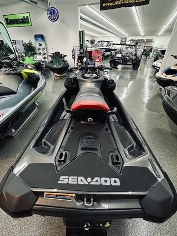 Slide: The Image of Sea-Doo GTR 2025 - 5