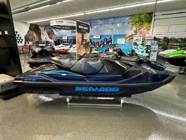 Slide: The Image of Sea-Doo GTX 300 2025 - 1