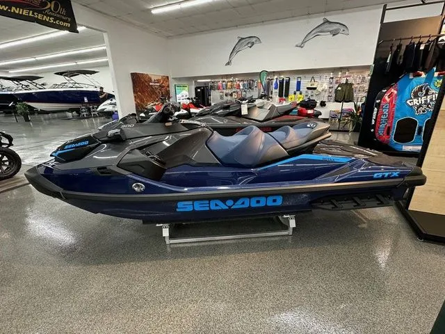 Slide: The Image of Sea-Doo GTX 300 2025 - 4