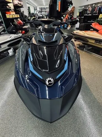 Slide: The Image of Sea-Doo GTX™ 230 Tech, Audio, iDF, iBR 2025 - 3