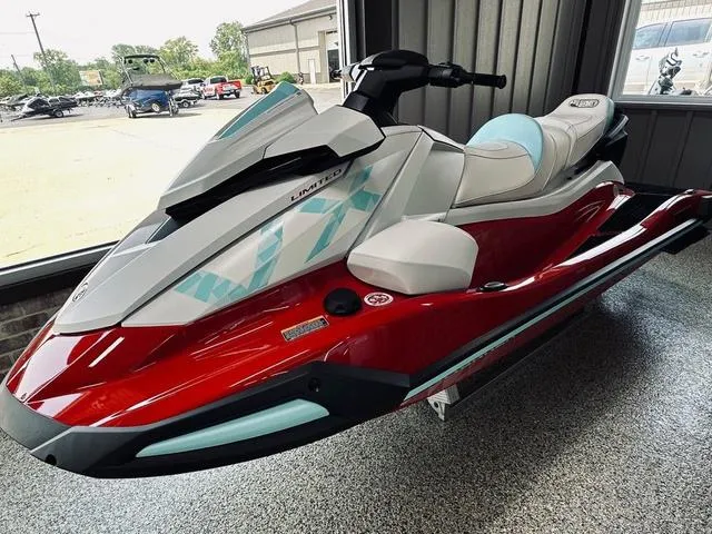 Slide: The Image of Yamaha VX Limited 2025 - 3