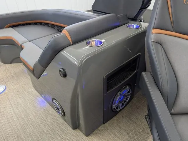 Slide: The Image of Manitou XT 25 Rear Facing X-Treme (RFX) Single Engine V-To 2024 - 11