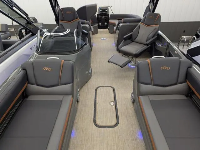 Slide: The Image of Manitou XT 25 Rear Facing X-Treme (RFX) Single Engine V-To 2024 - 12