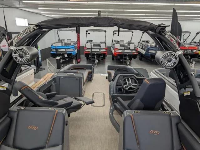 Slide: The Image of Manitou XT 25 Rear Facing X-Treme (RFX) Single Engine V-To 2024 - 6