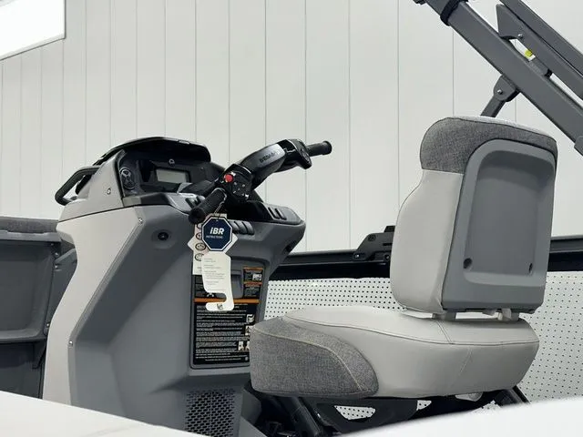 Slide: The Image of Sea-Doo Switch Cruise 21 2024 - 7