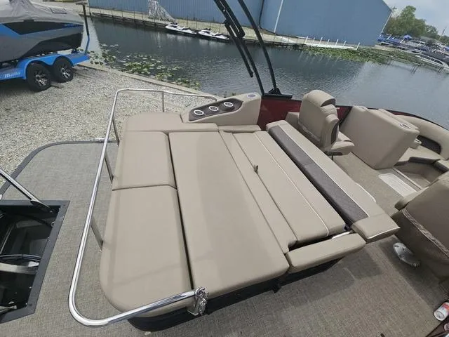 Slide: The Image of Bennington 23 LTSB 2024 - 12