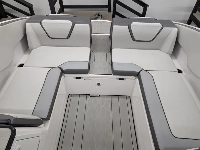 Slide: The Image of Yamaha 252XE 2024 - 8