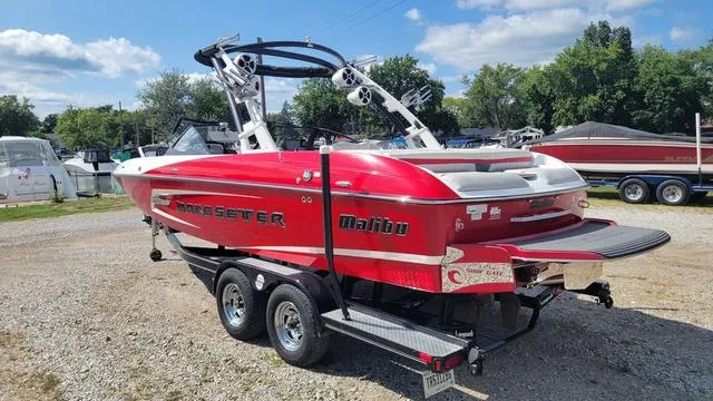 Slide: The Image of Malibu Wakesetter 22 MXZ 2015 - 8