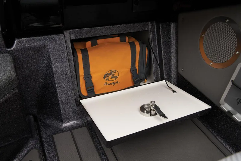 Slide: The Image of Ranger 621FS Pro 2025 - 39