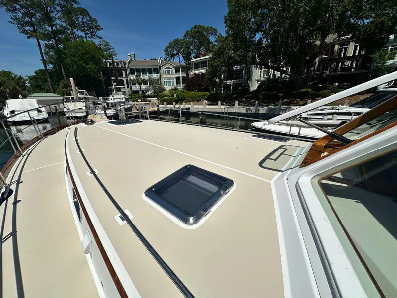 Slide: The Image of Grand Banks 49 Eastbay HX 2004 - 121