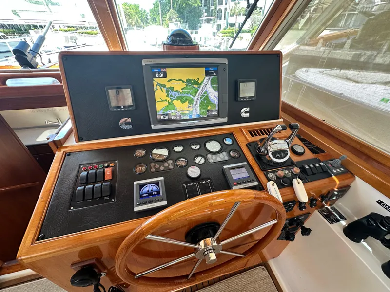 Slide: The Image of Grand Banks 49 Eastbay HX 2004 - 90