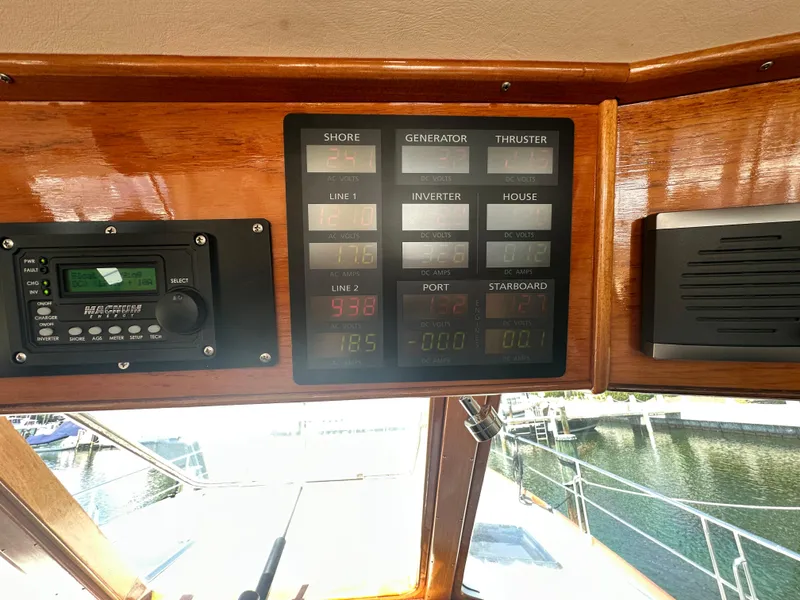 Slide: The Image of Grand Banks 49 Eastbay HX 2004 - 94