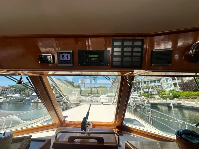 Slide: The Image of Grand Banks 49 Eastbay HX 2004 - 95