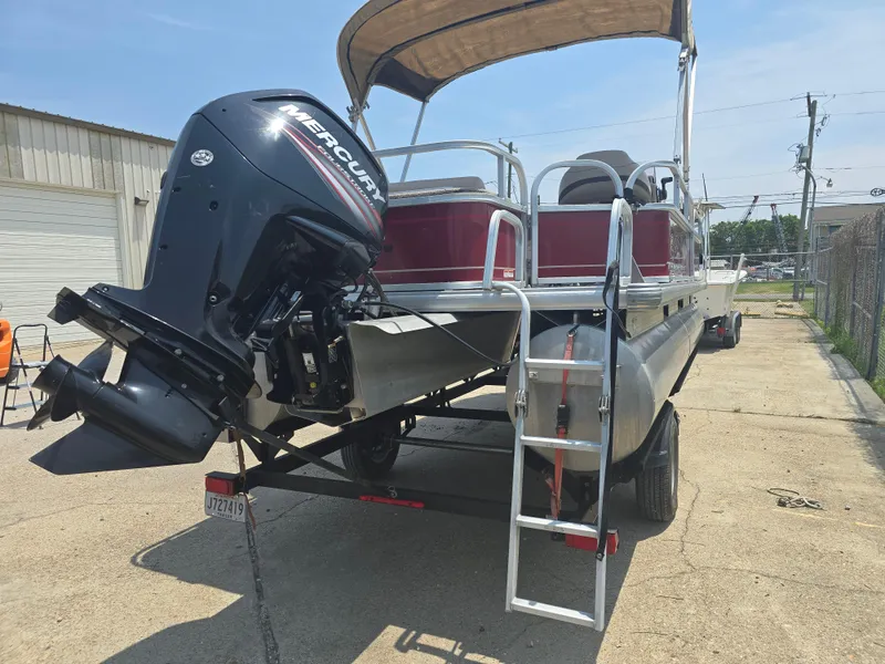 Slide: The Image of 2019 Sun Tracker Bass Buggy 18 DLX pontoon boat with Mercury outboard motor. - 3