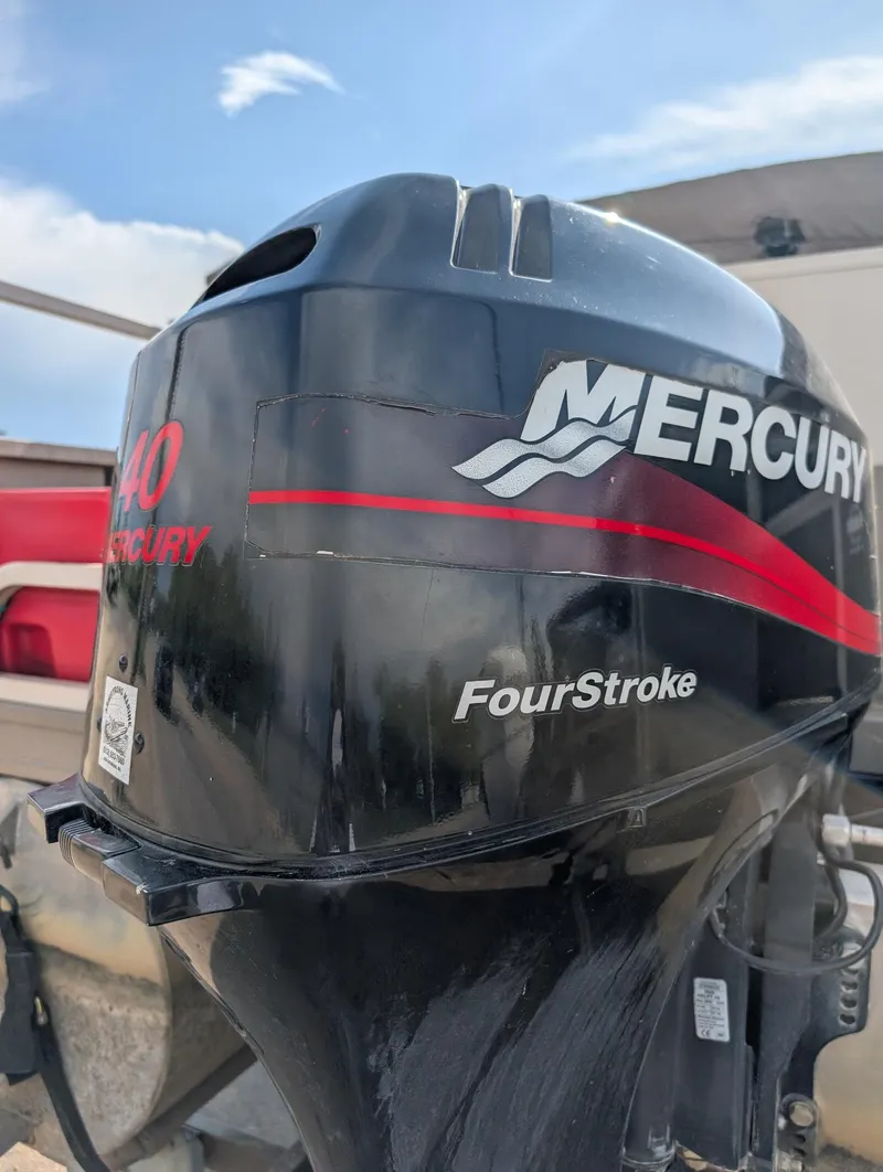 Slide: The Image of Crestliner LX 2080 Sport 2001 - 2