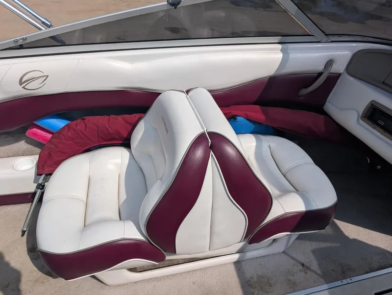 Slide: The Image of Crownline Boats 180 1999 - 10