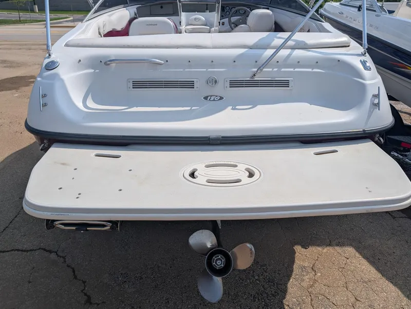 Slide: The Image of Crownline Boats 180 1999 - 3