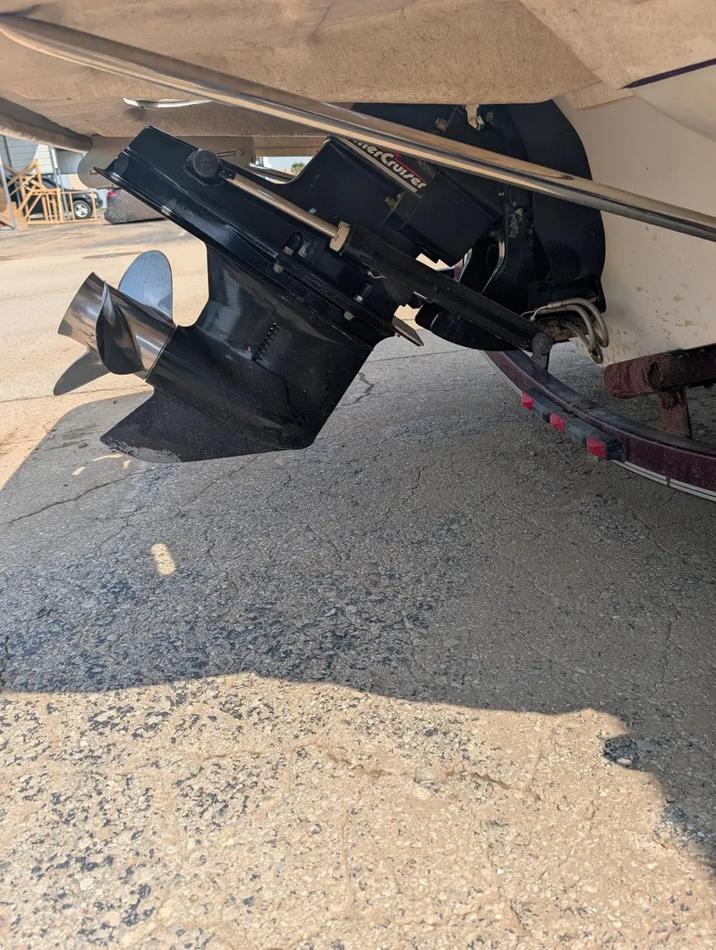 Slide: The Image of Crownline Boats 180 1999 - 4