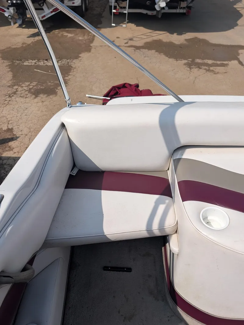 Slide: The Image of Crownline Boats 180 1999 - 6