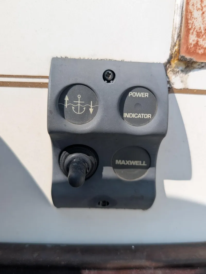 Slide: The Image of Larson Cario 274 2002 - 14