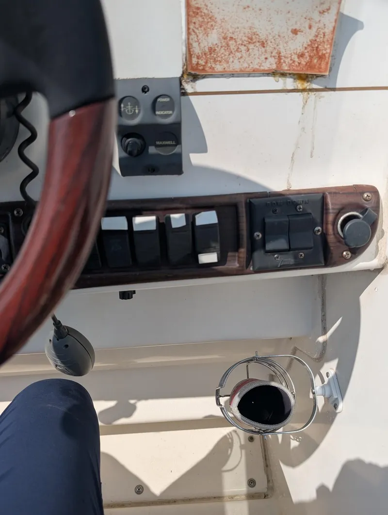 Slide: The Image of Larson Cario 274 2002 - 15