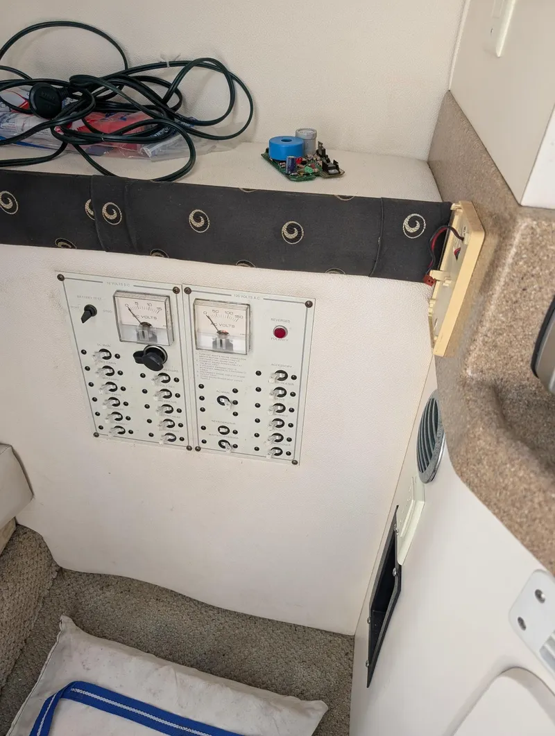 Slide: The Image of Larson Cario 274 2002 - 18