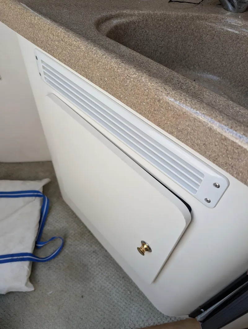 Slide: The Image of Larson Cario 274 2002 - 24