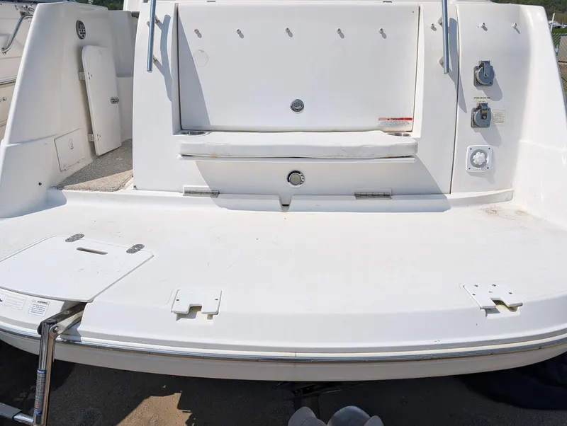 Slide: The Image of Larson Cario 274 2002 - 6