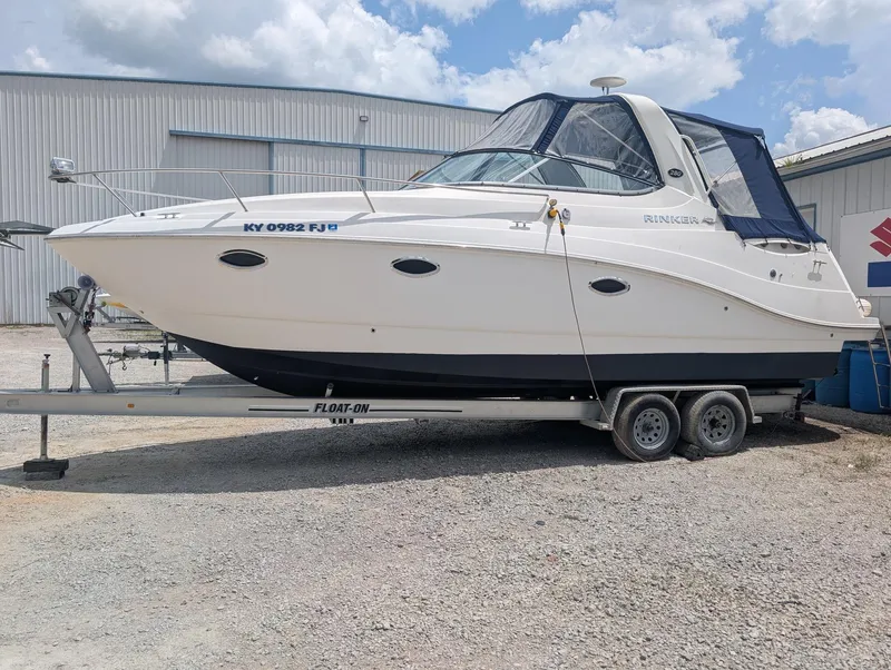 Slide: The Image of Rinker 280 Express Cruiser 2011 - 0