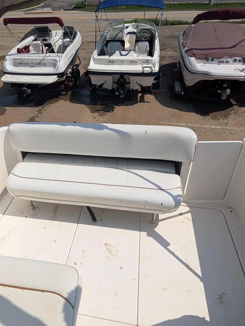 Slide: The Image of Sea Ray 270 Sundancer 1998 - 12