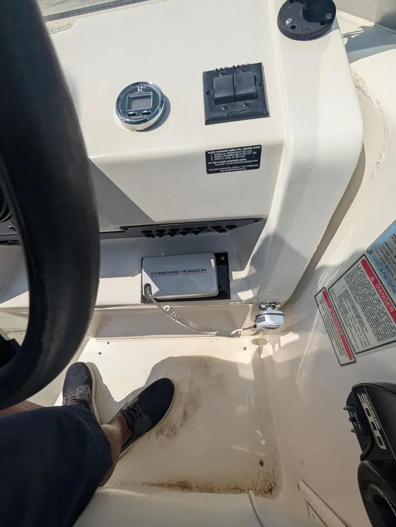 Slide: The Image of Sea Ray 270 Sundancer 1998 - 18